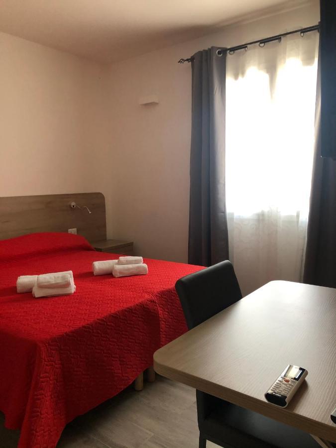 Affittacamere Su Caboni Tortolì Exterior foto